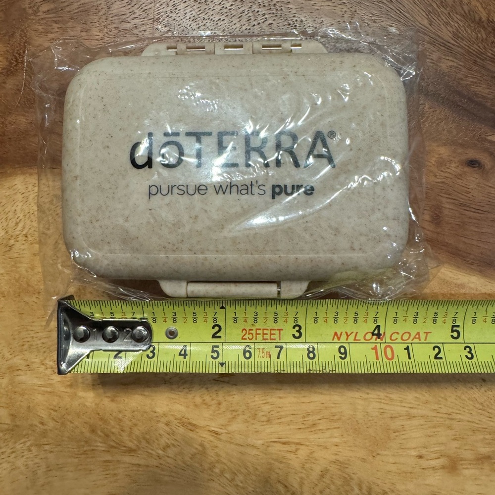 Doterra - Travel Pillcase - Picture 4 of 5